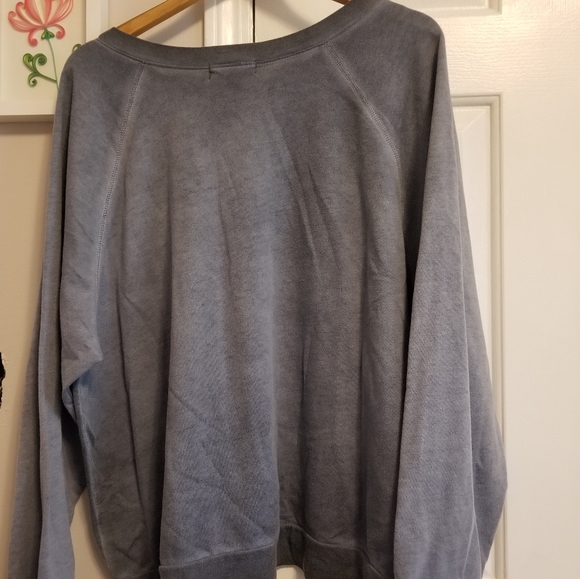 🌼 2/$20 Treasure & Bond Distressed Grey/Blue Sweatshirt - Picture 2 of 5